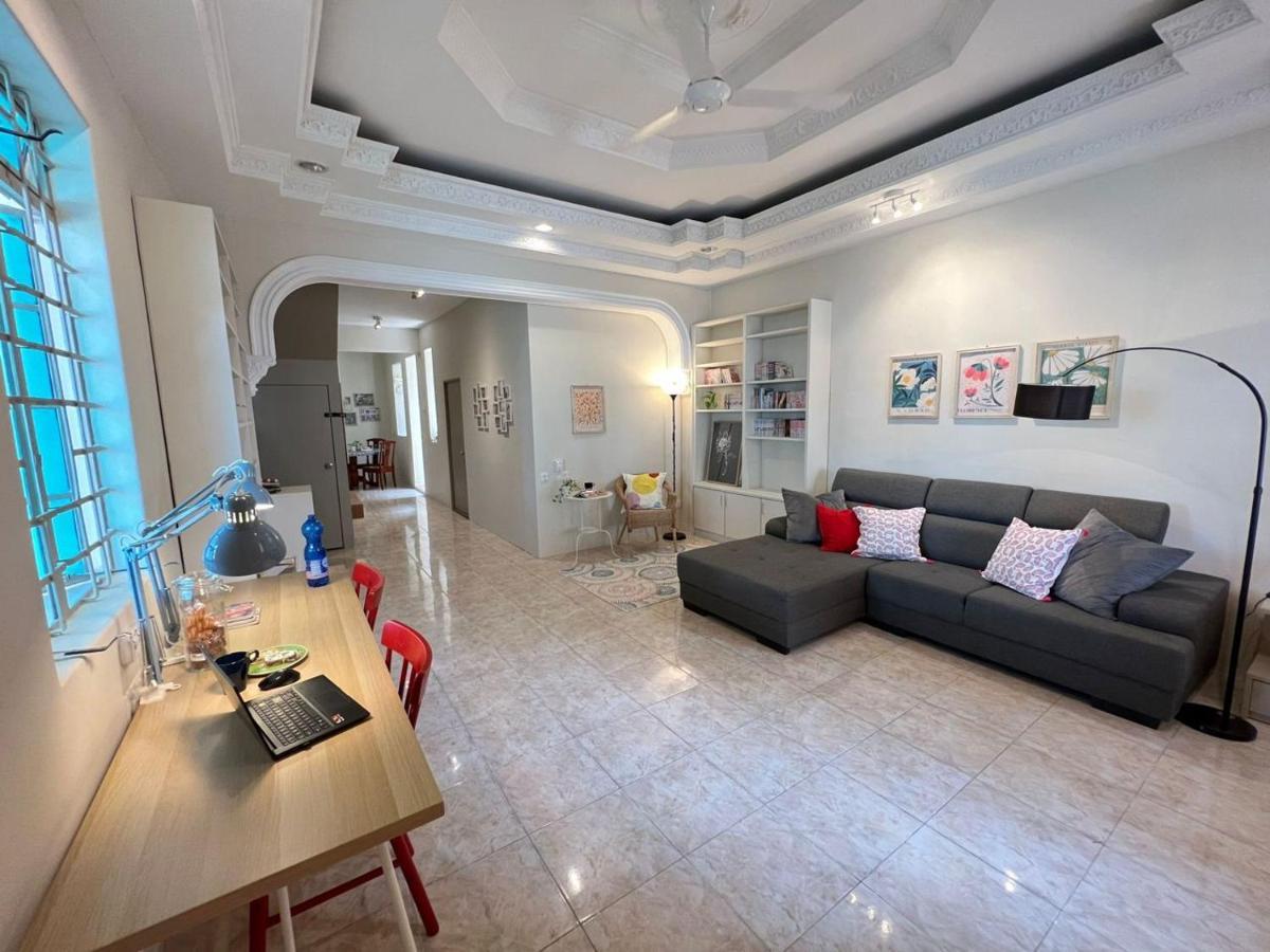 Myroom Georgetown, Off Jalan Burma, Gurney Drive Bagian luar foto