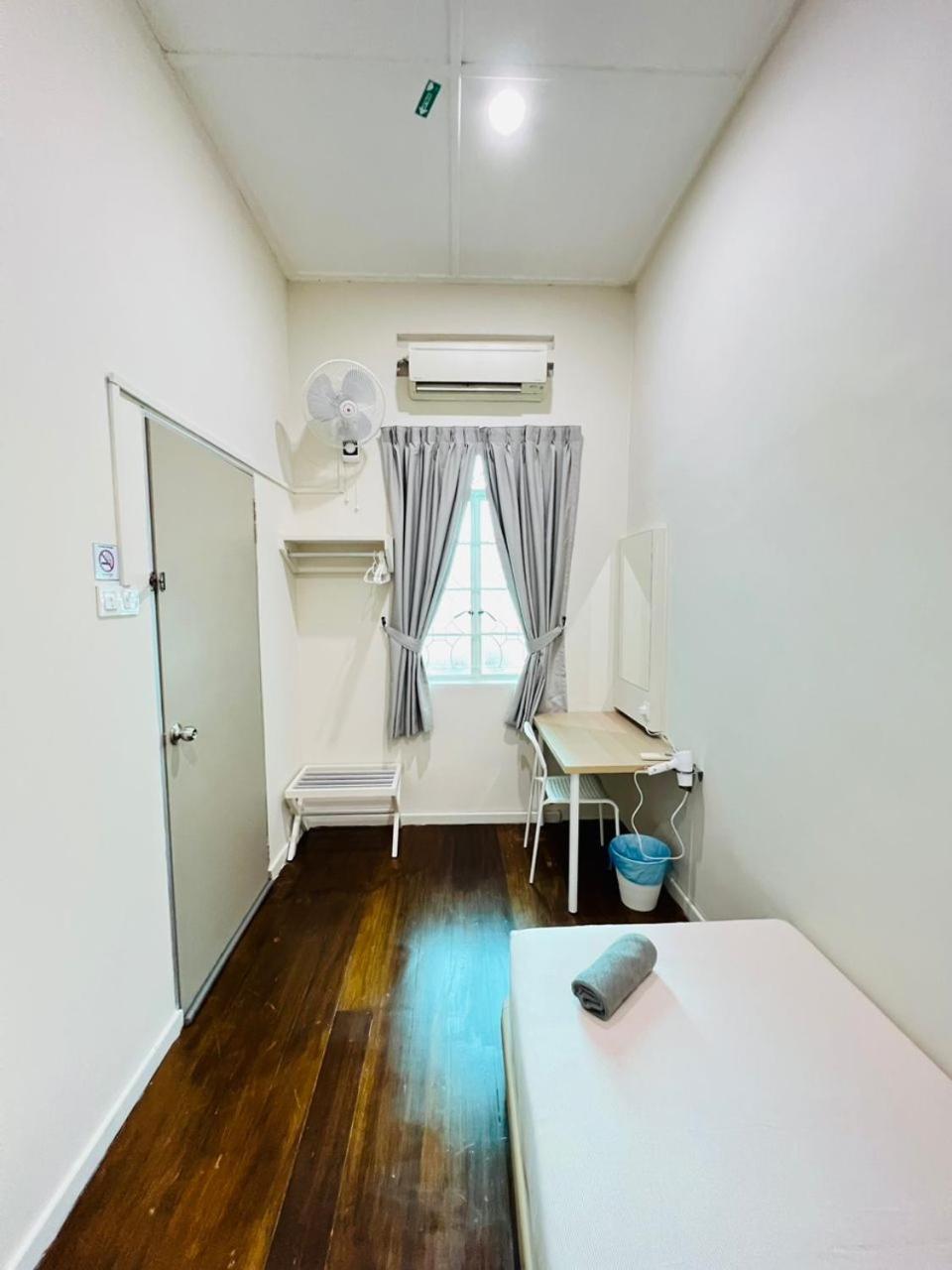 Myroom Georgetown, Off Jalan Burma, Gurney Drive Bagian luar foto